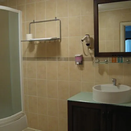 Assos Sardunya 3* Sazli