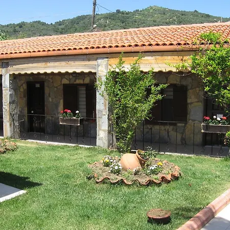 Assos Sardunya Hotel