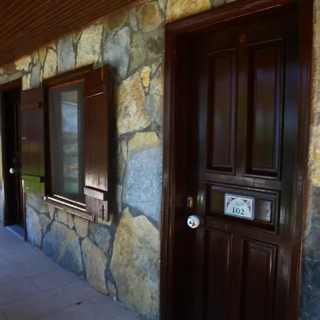 Assos Sardunya Hotel