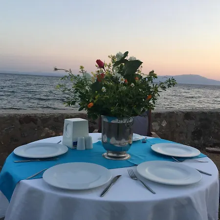 Assos Sardunya Szálloda 3*